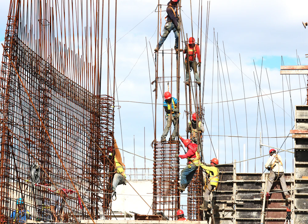 Referência de estrutura de obra comercial em execução